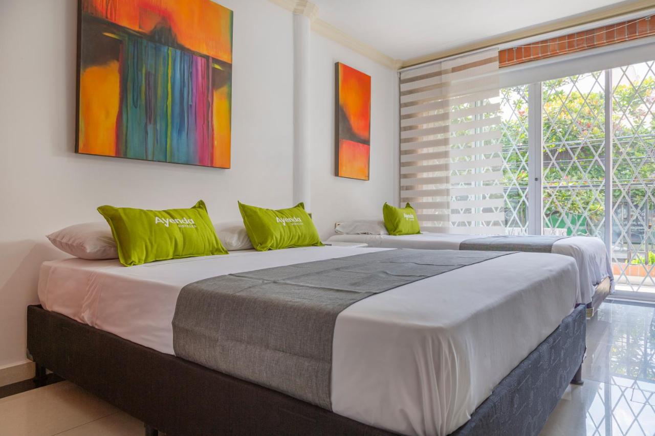 Hotel Boutique Laureles Home - Ayenda 1258 (Adults Only) Medellin Bagian luar foto