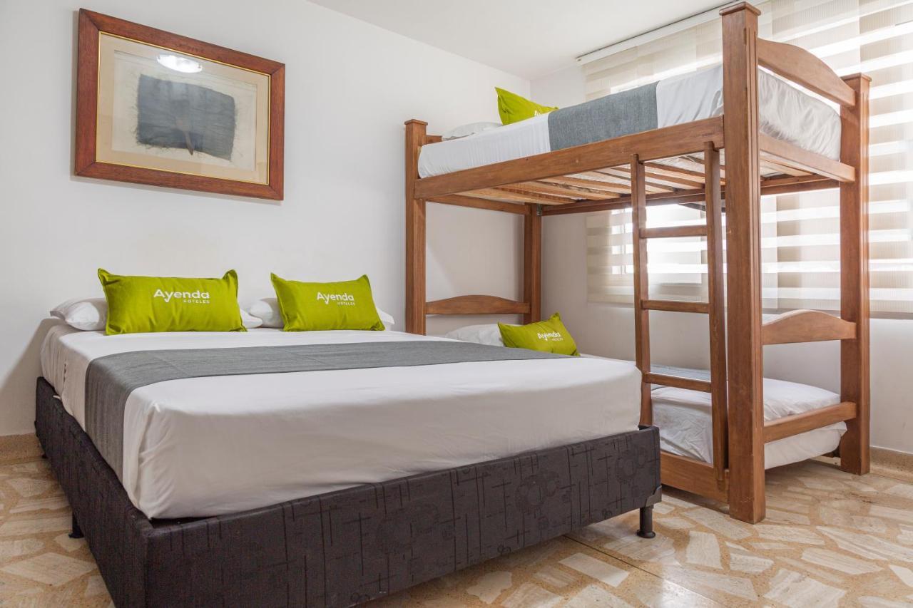 Hotel Boutique Laureles Home - Ayenda 1258 (Adults Only) Medellin Bagian luar foto